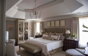The decoration of the master bedroom: a bed but not only!