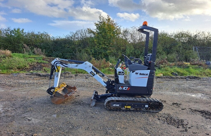 Equipment Hire for Construction and Landscaping Projects