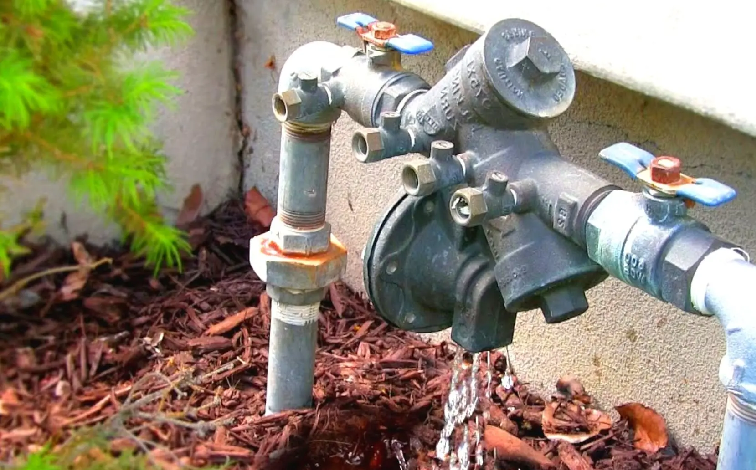 5 Incredible Reasons to Seek Professionals When Installing Water Backflow Preventer Devices